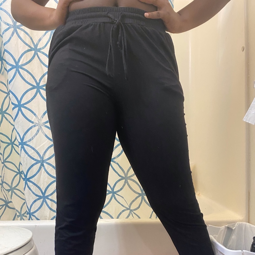 Joggers - Picture 4 of 4